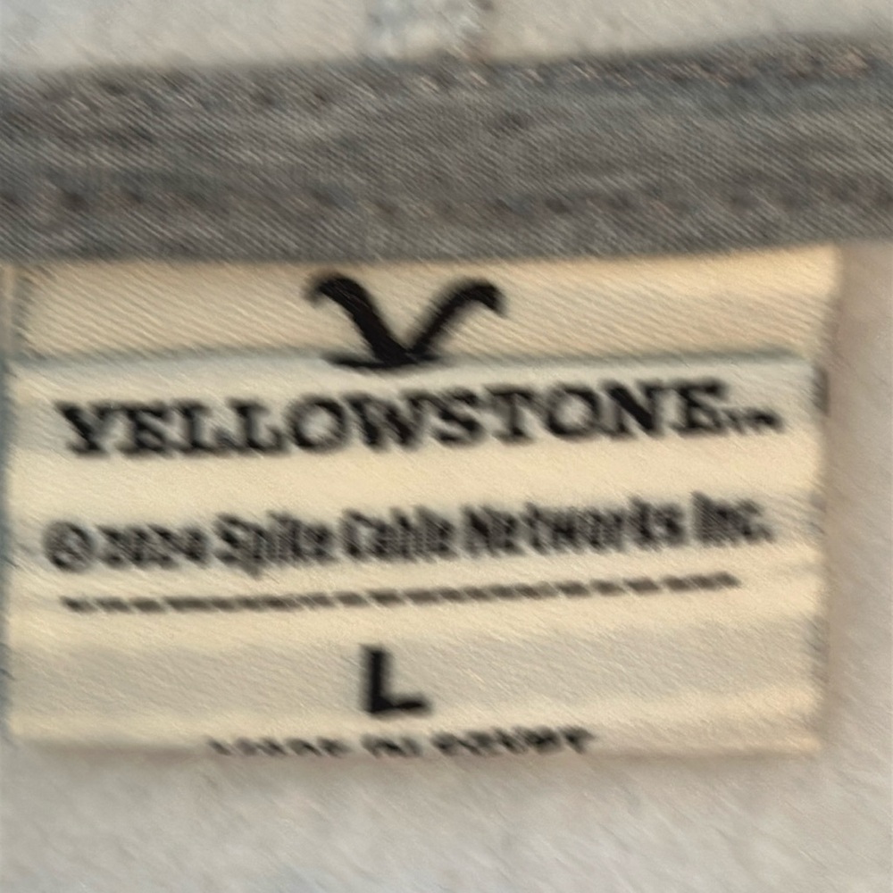 Yellowstone Dutton Fleece Pullover Hoodie LG NWT - Picture 11 of 13